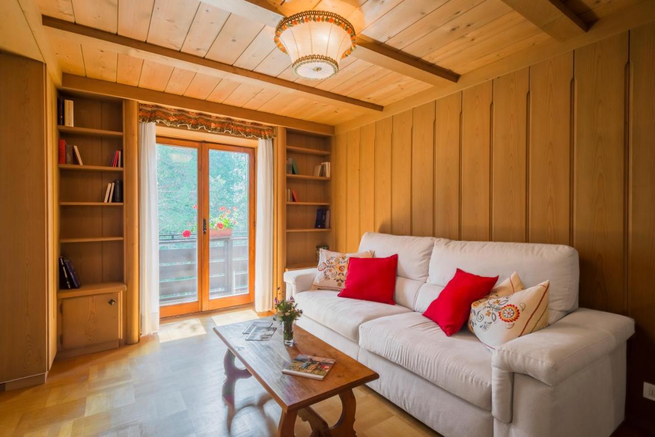 Residence Alice Nel Paese Dell' Armentarola Сан Касиано Екстериор снимка